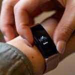 گوگل fitbit را خرید
