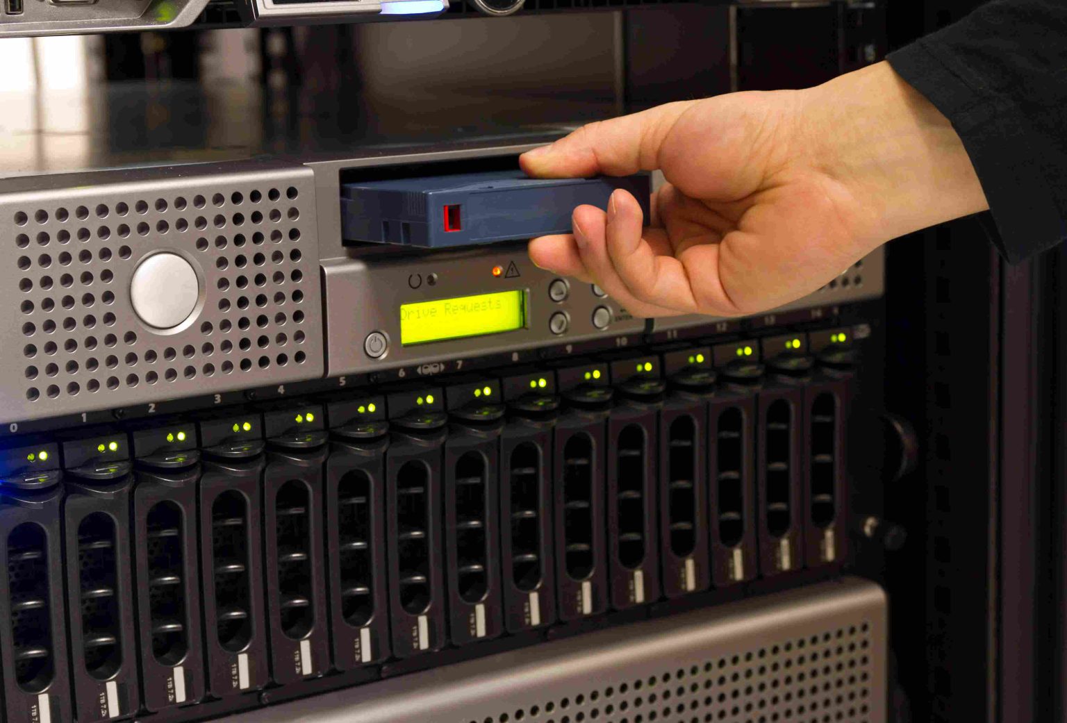 بلاگ 14 6 نکته مهم برای نگهداری از Tape Drive